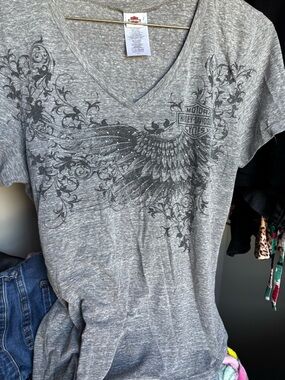 Harley-Davidson Gray V-Neck Tee with Winged Graphic